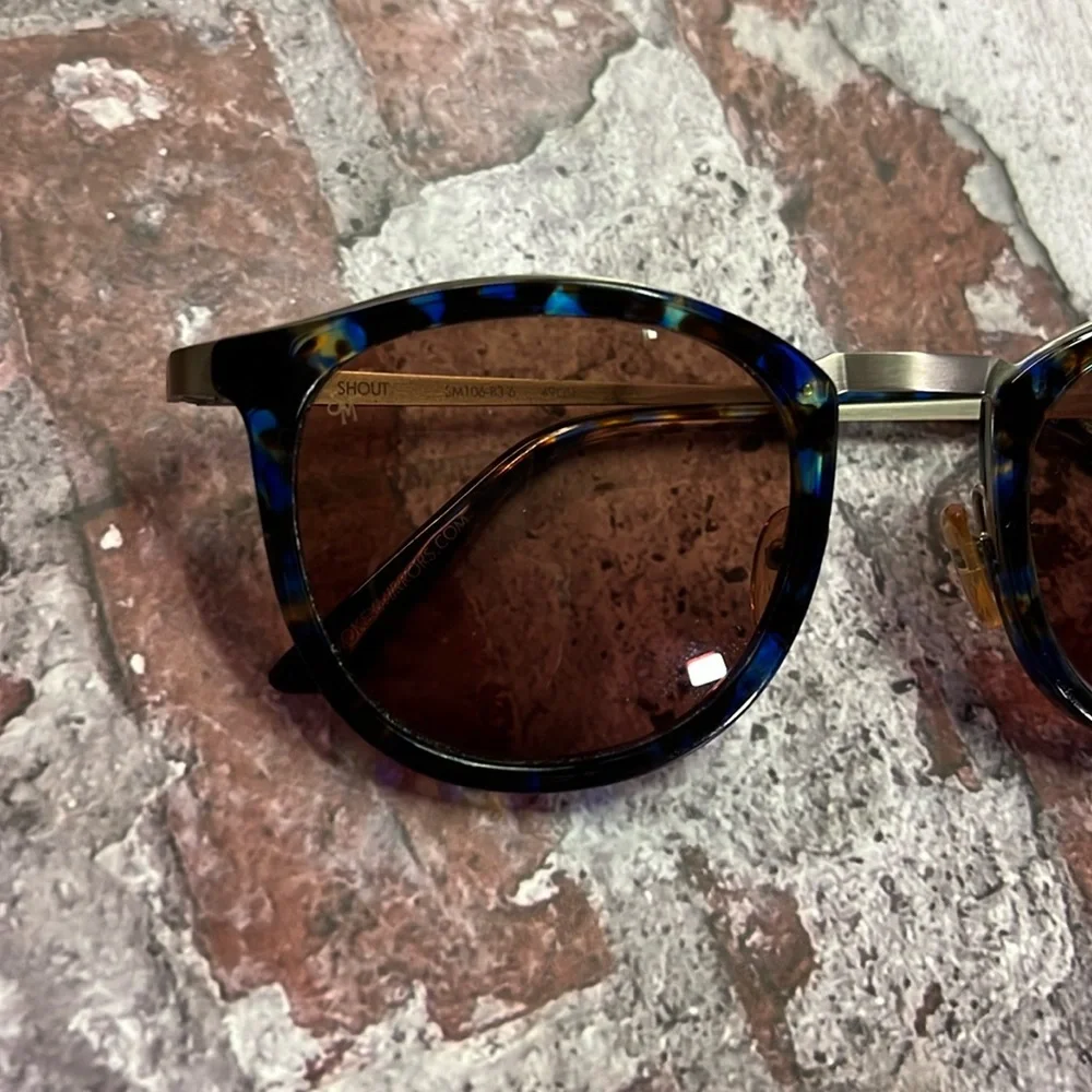 Smoke & Mirrors Shout SM106-B3-6 Retro Blue Tortoise Brushed Silver Sunglasses